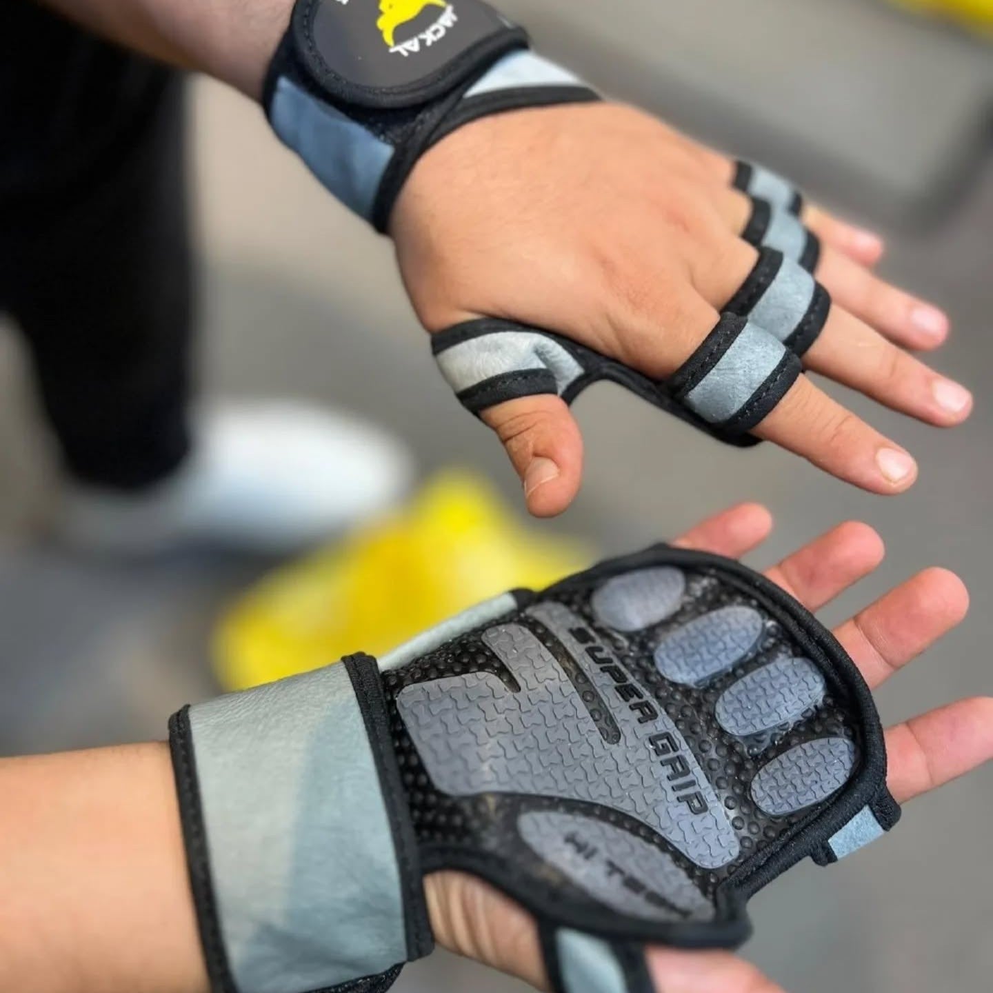 Gants GripForce™ TitanFit – Máximo agarre, protección total y muñeca fuerte